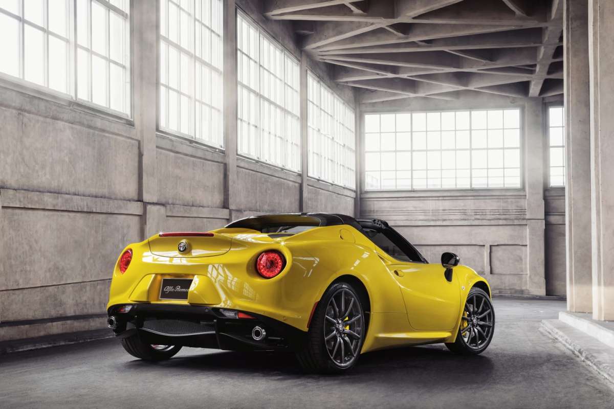 4C Spider posteriore