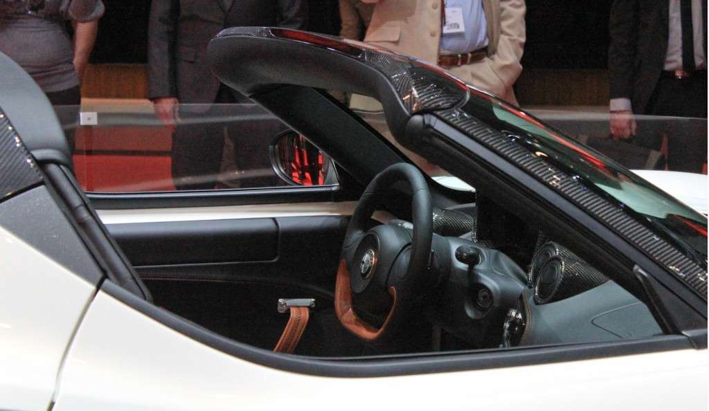 Alfa Romeo 4C Spider interni