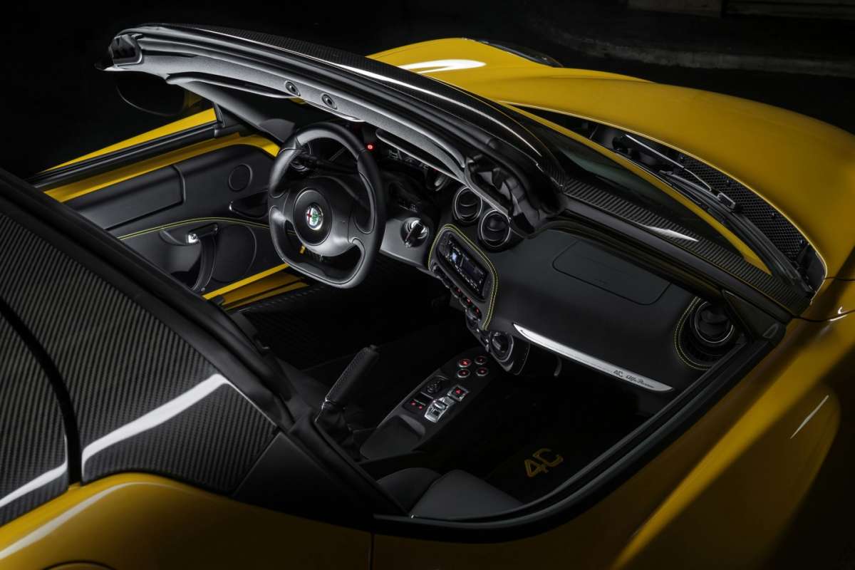 Ambiente sportivo della 4C Spider