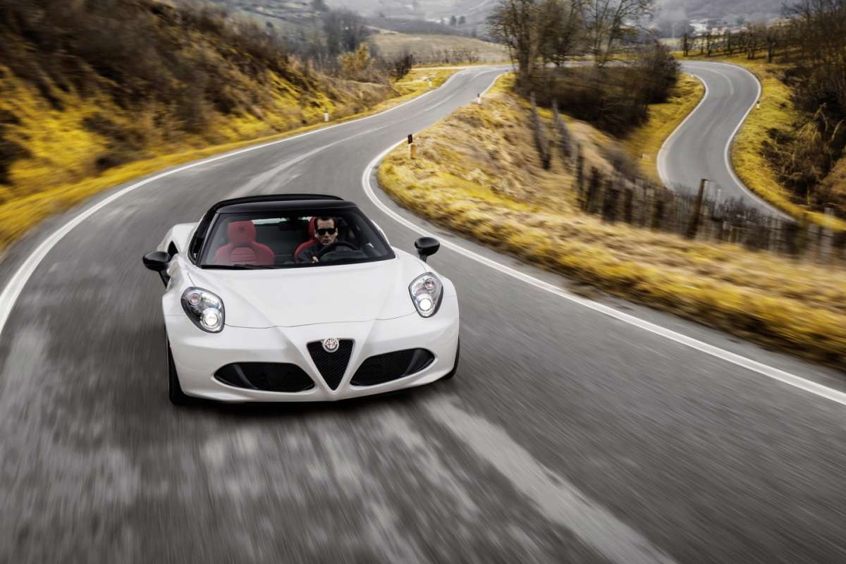 Anteriore della Nuova 4C Spider