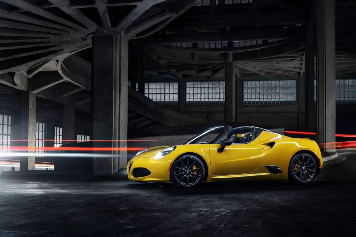 Foto ufficiali della 4C Spider
