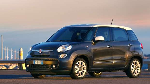 Fiat 500 L Natural Power laterale sinistro