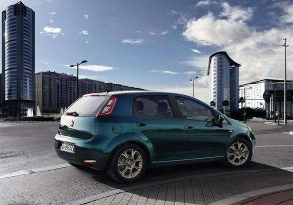 Fiat Punto Natural Power dietro