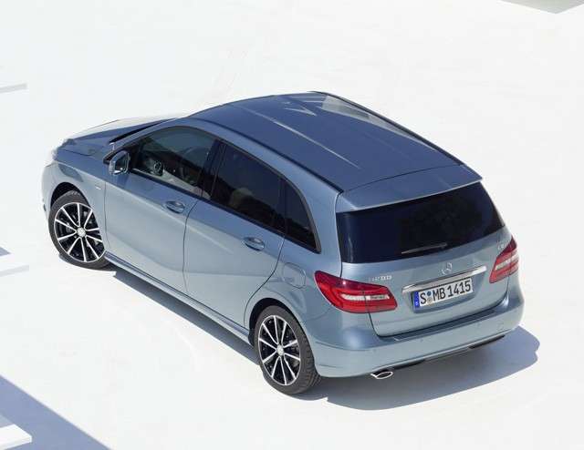 Mercedes-Benz B Ngd posteriore