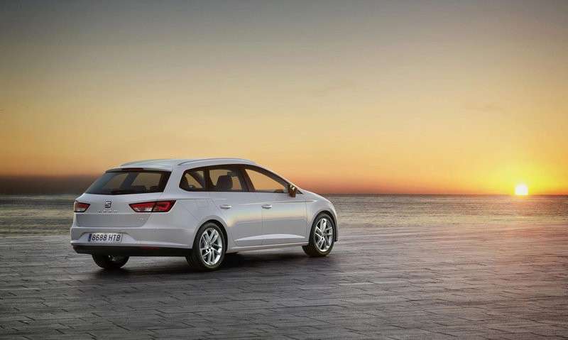 Seat Leon ST TGi laterale posteriore