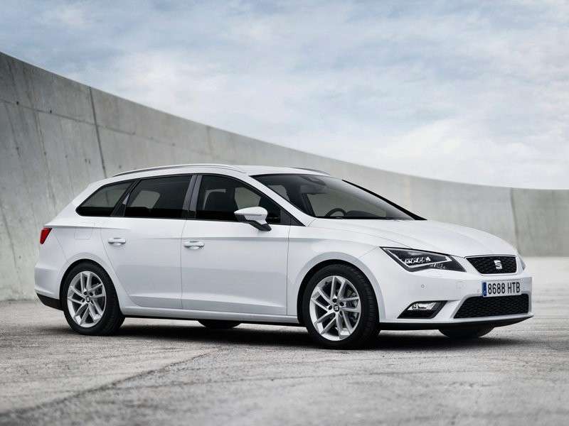Seat Leon ST TGi lato destro