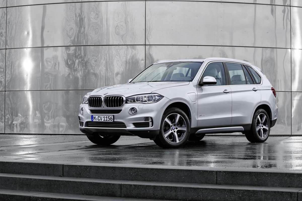 BMW X5 xDrive40e immagini