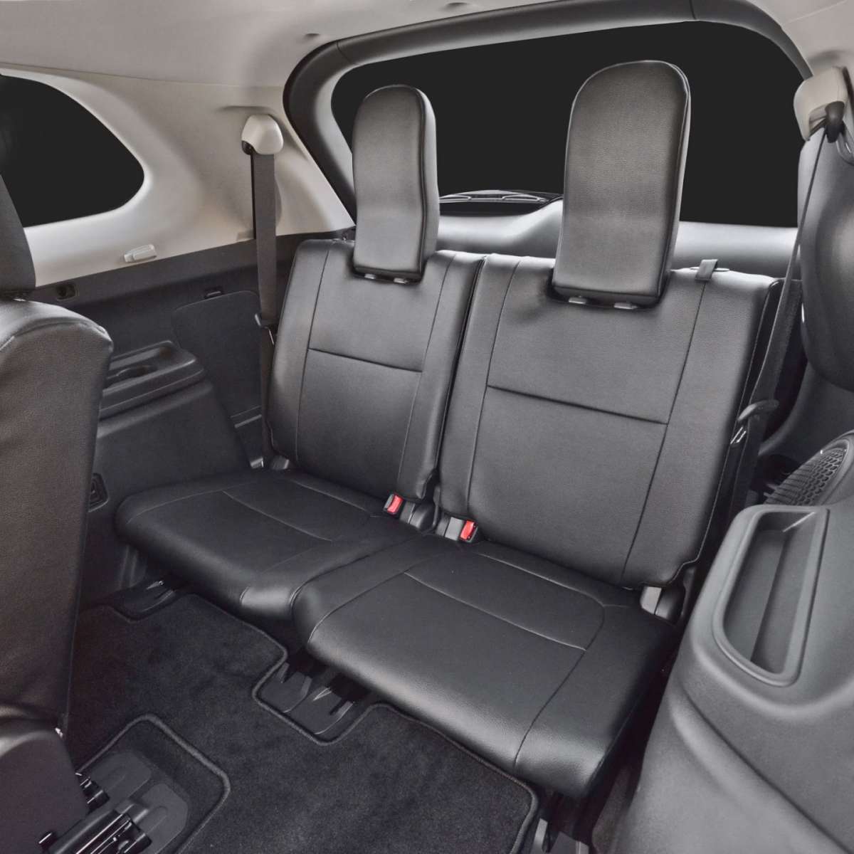 7 posti Mitsubishi Outlander