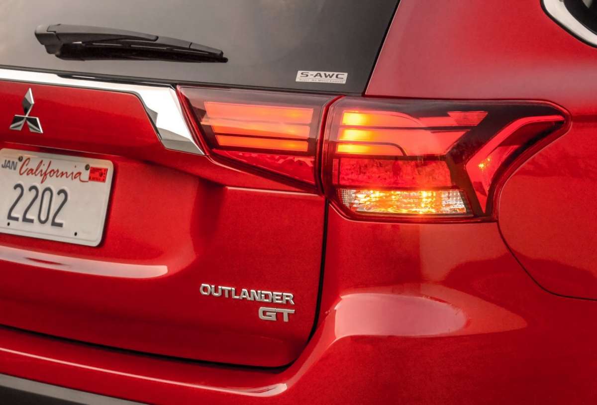 Fanali posteriori Mitsubishi Outlander