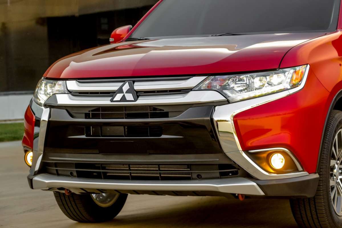 Mascherina Mitsubishi