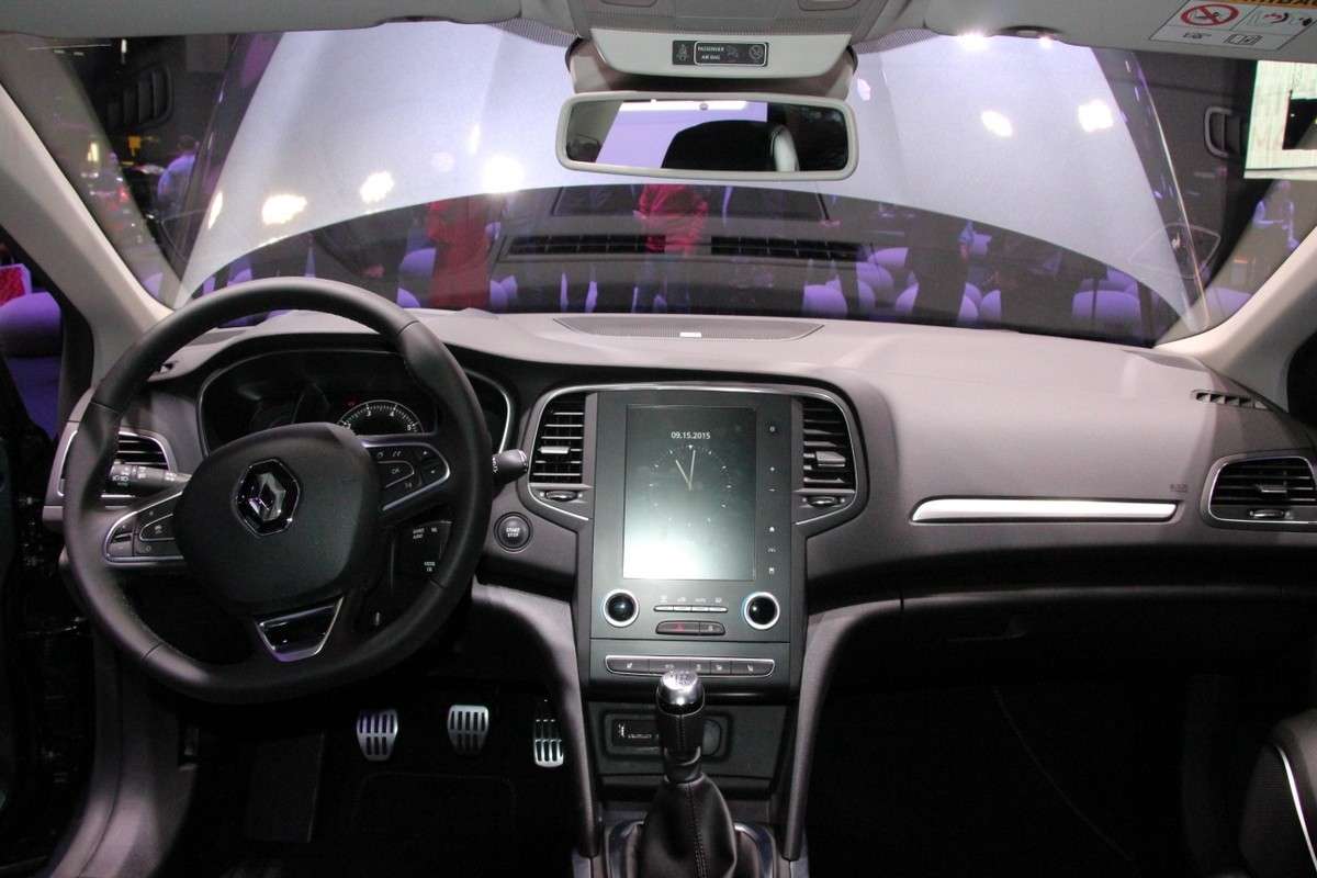 Interni dal vivo Renault Megane 2016