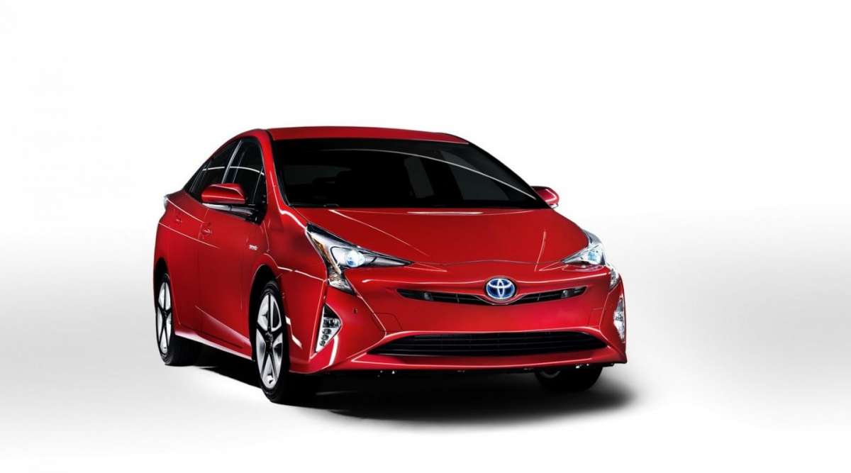 Nuova Toyota Prius 2016 anteriore