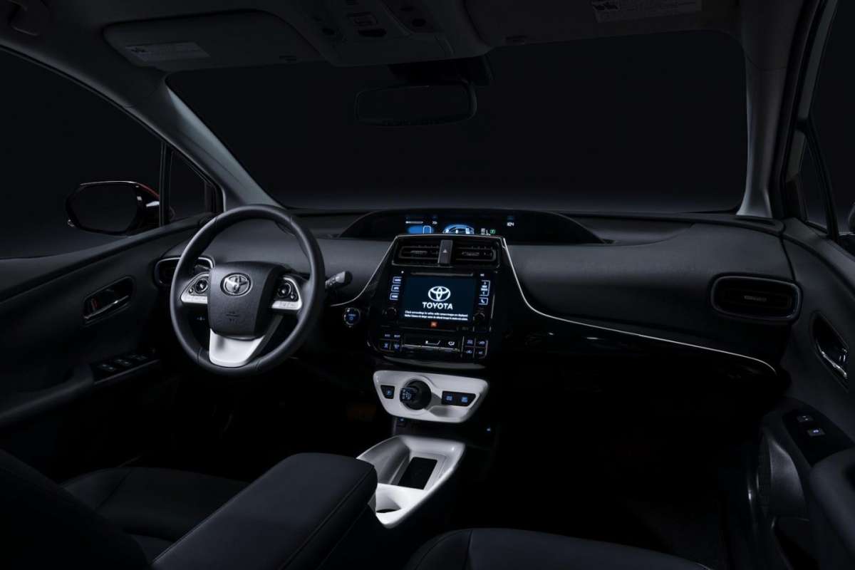 Nuova Toyota Prius 2016 interni