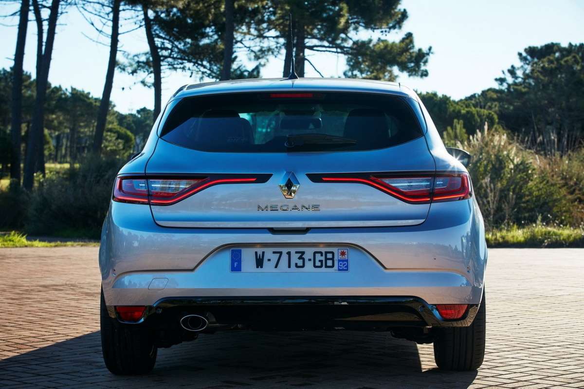 Renault Megane 2016 dietro