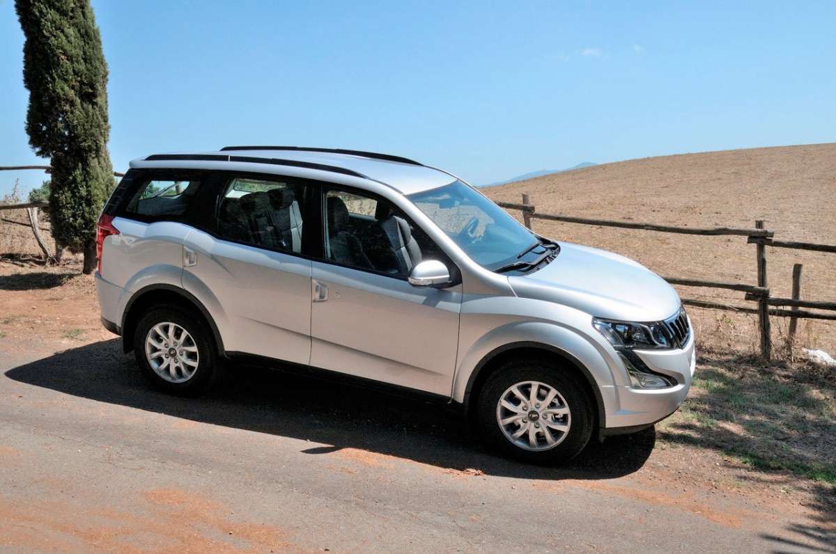 Fiancata del XUV500 2016