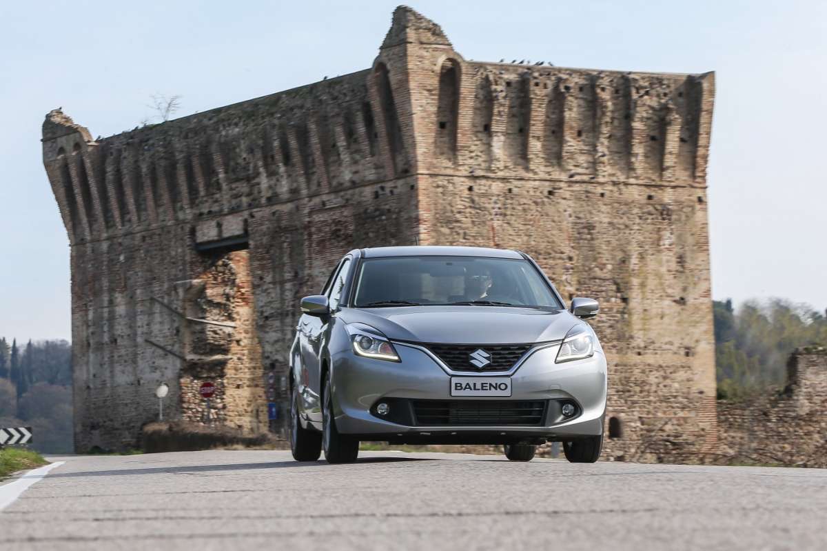 Nuova Suzuki Baleno SHVS 2016