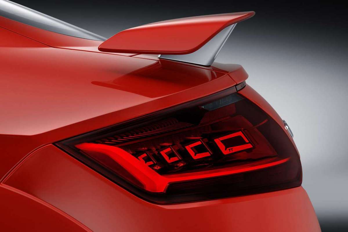 Audi TT RS 2016 coupé spoiler