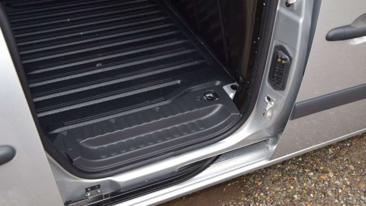 Renault Kangoo Express porta scorrevole