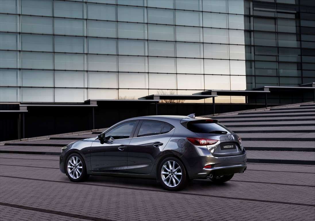 Mazda 3 restyling 2017 con GCV