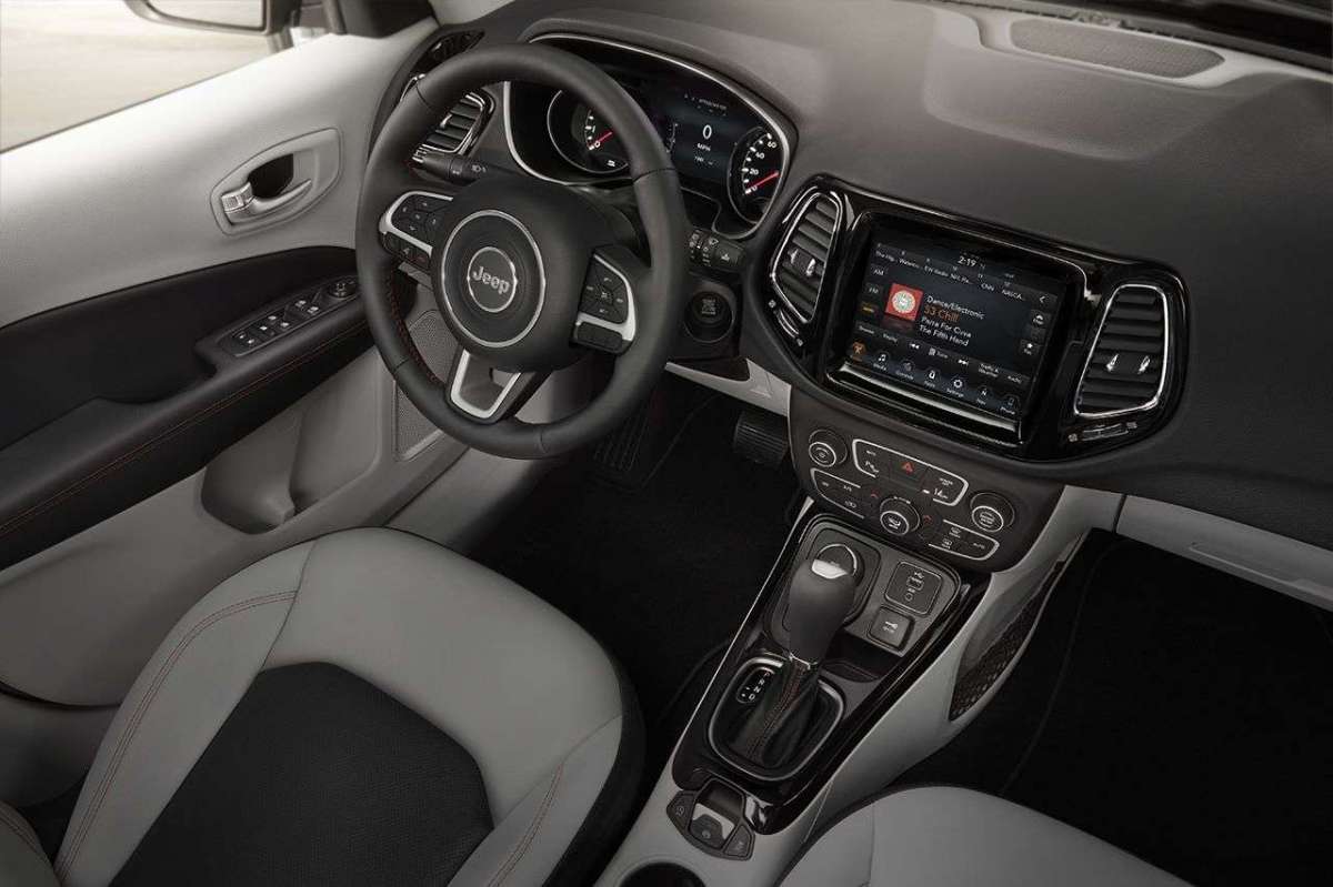 Interni di nuova Jeep Compass