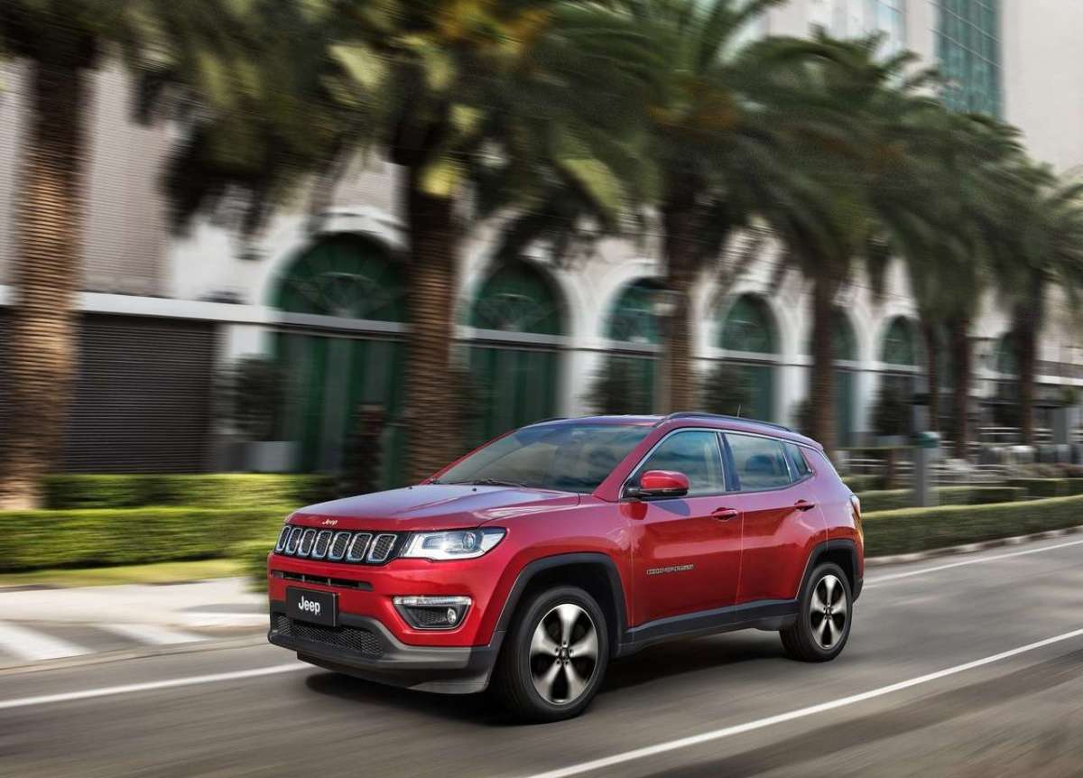 Nuova Jeep Compass 2018 rosso metallizzato