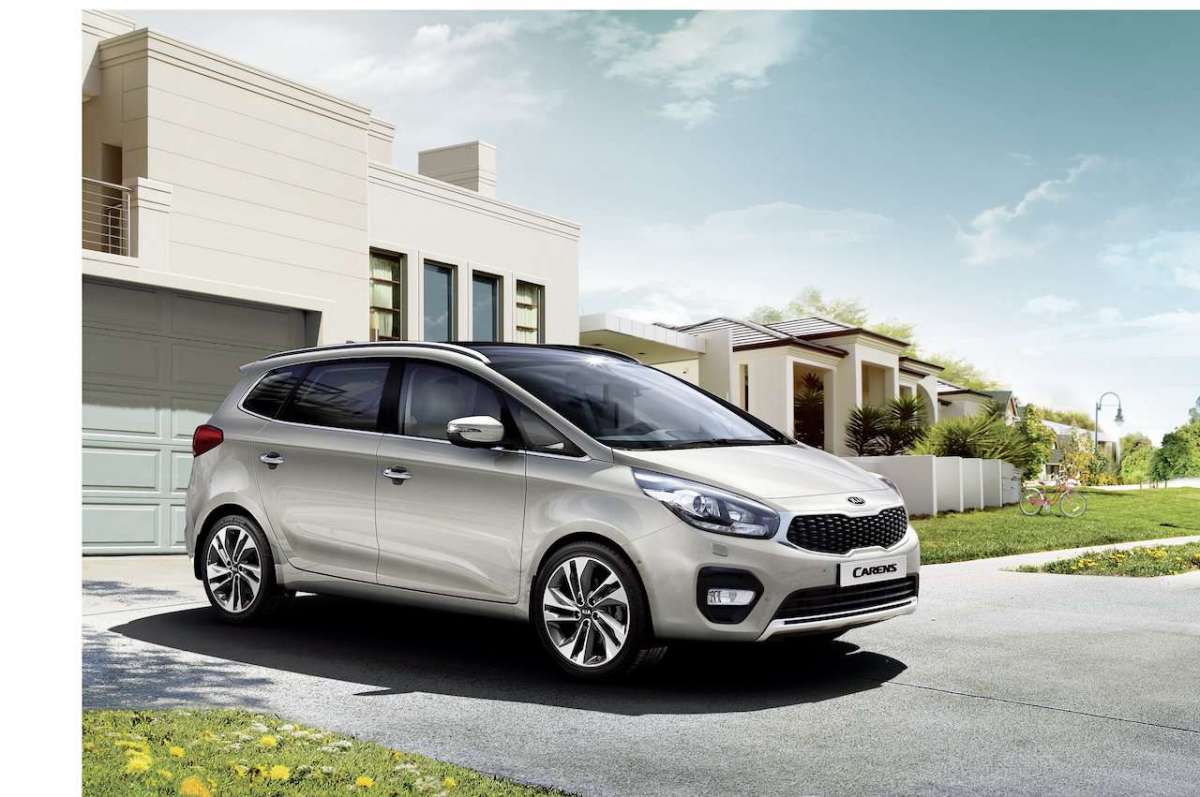 Nuova Kia Carens 2016 restyling