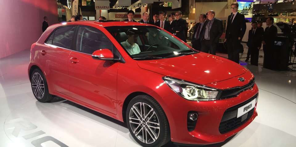 Nuova Kia Rio tre quarti anteriore