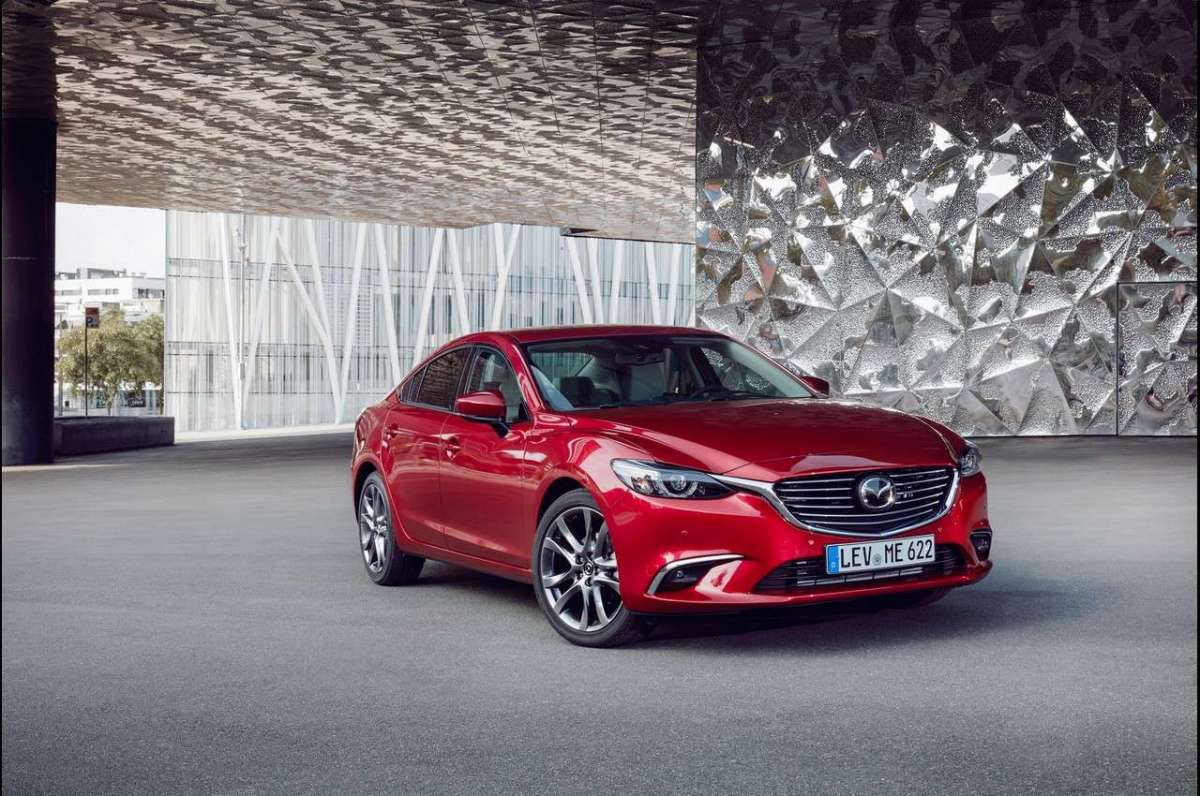 Nuova Mazda 6 MY2017