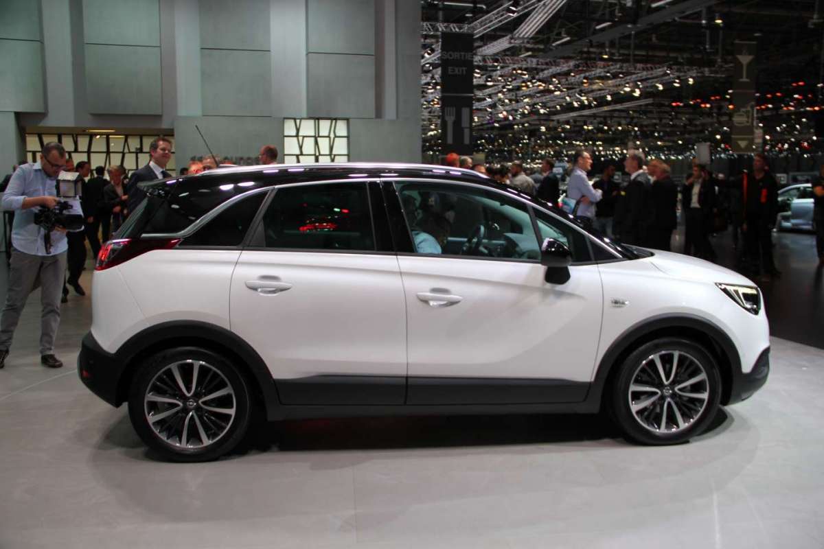 Opel Crossland X dimensioni
