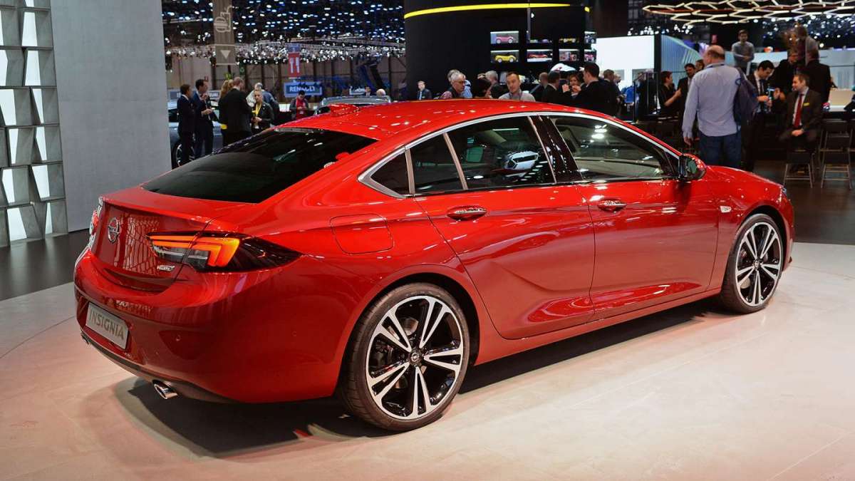 Opel Insignia Salone di Ginevra 2017