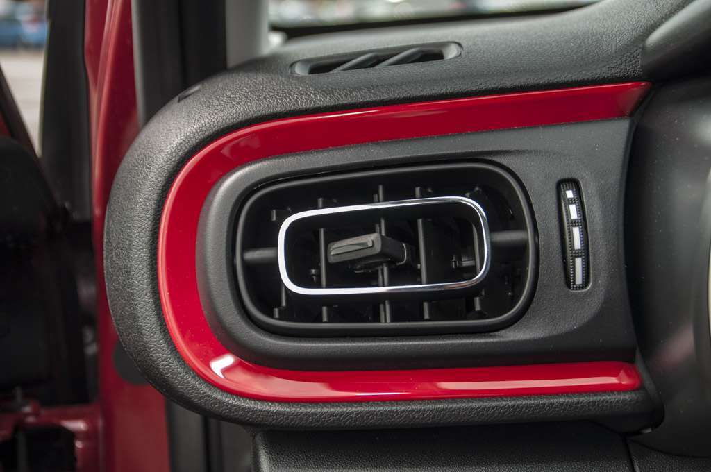 Citroen C3 cambio automatico colori bocchette areazione