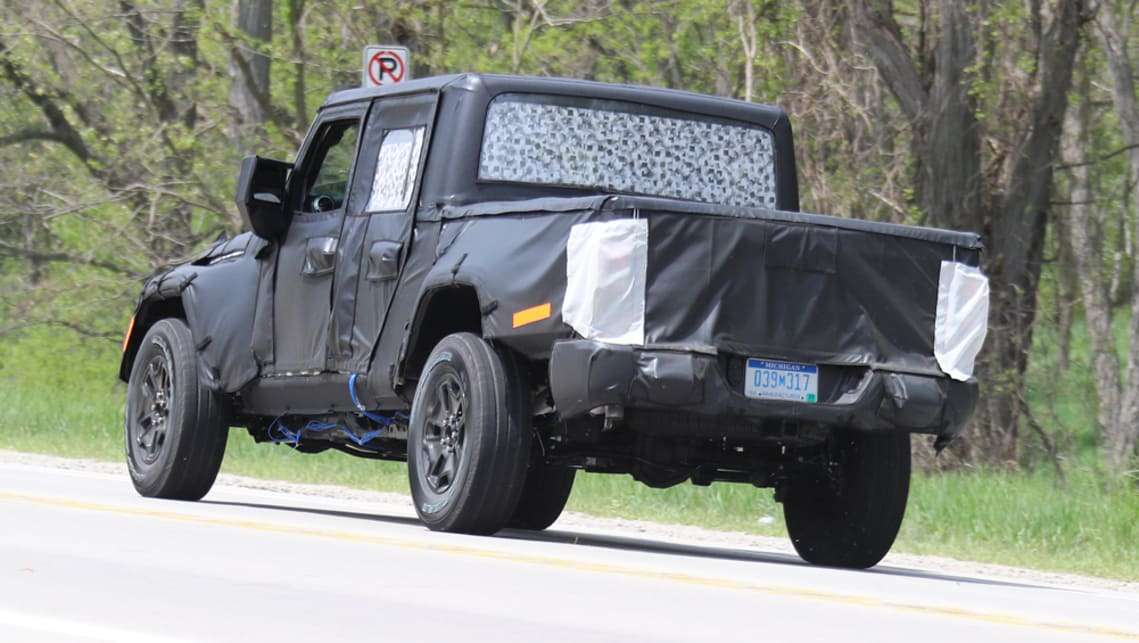 Jeep Wrangler pickup cassone