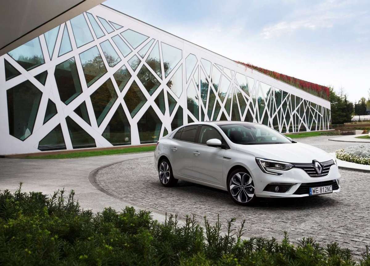 Nuova Renault Megane Sedan 2017