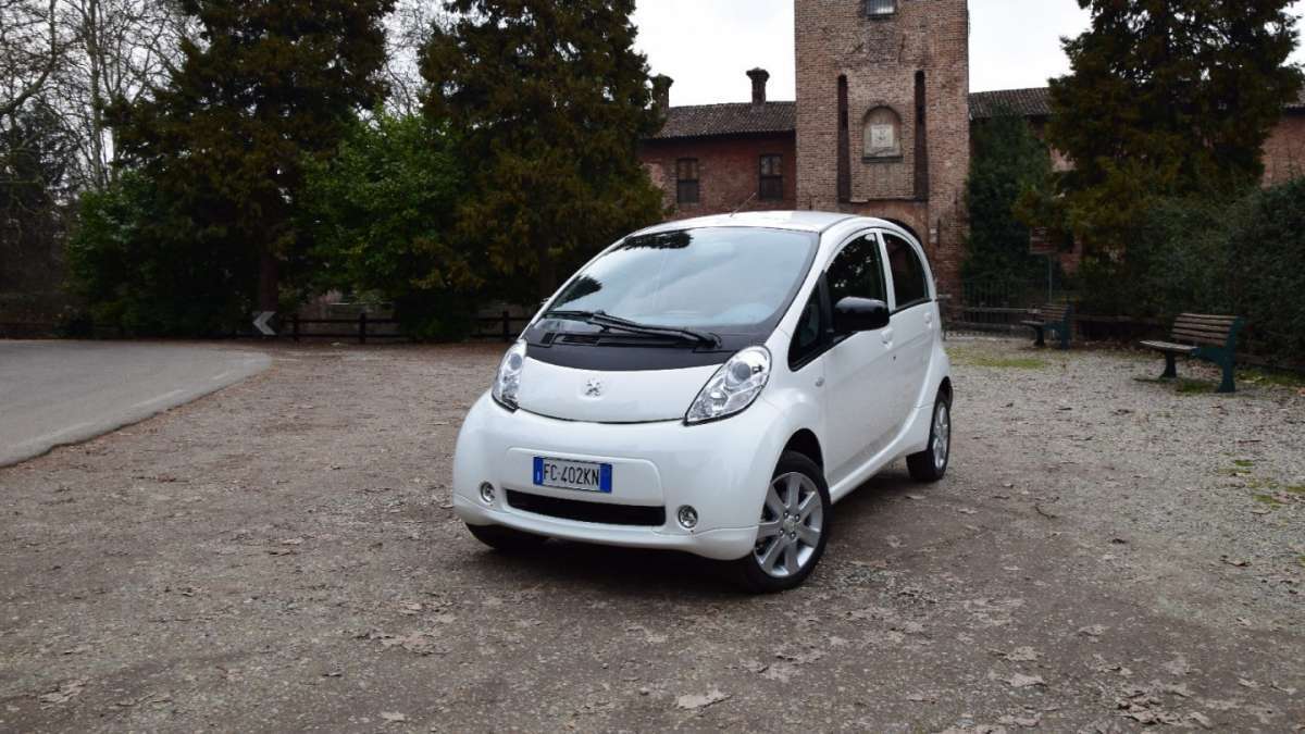 Peugeot iOn
