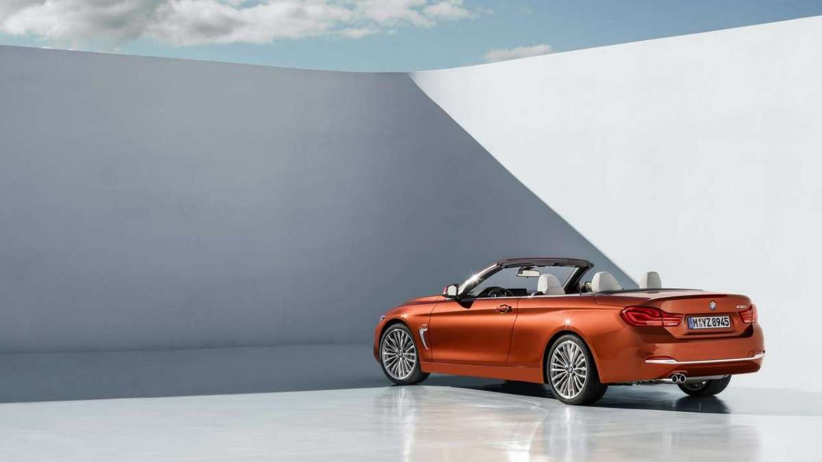 Serie 4 Cabrio 2017 ferma