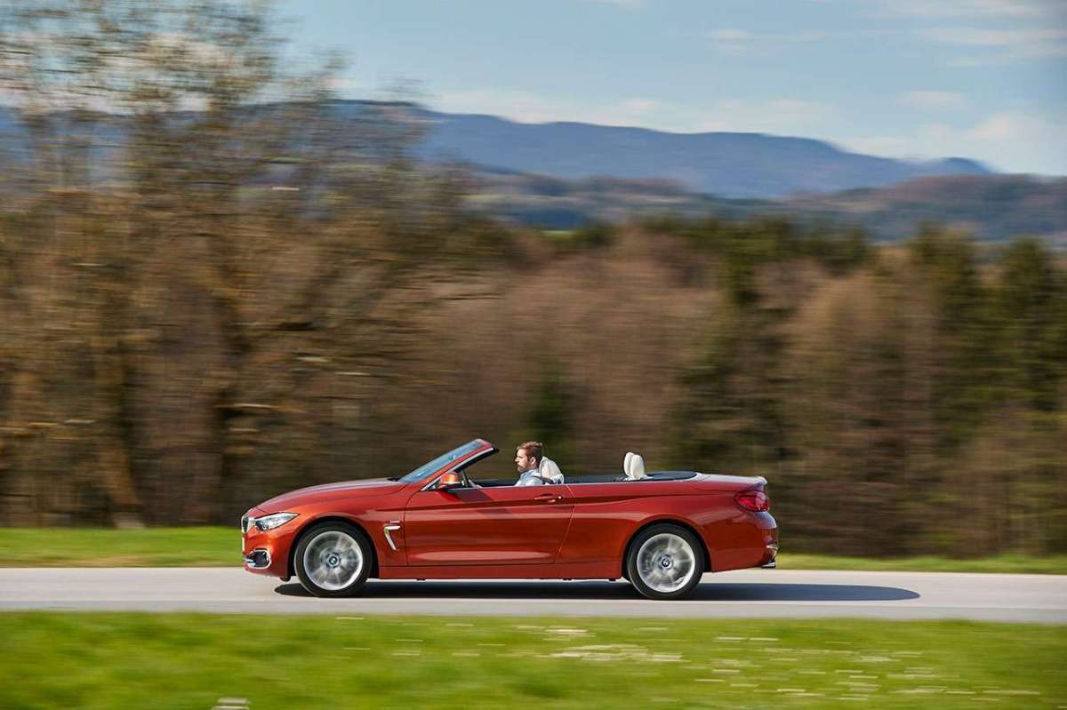 Serie 4 Cabrio 2017 in corsa