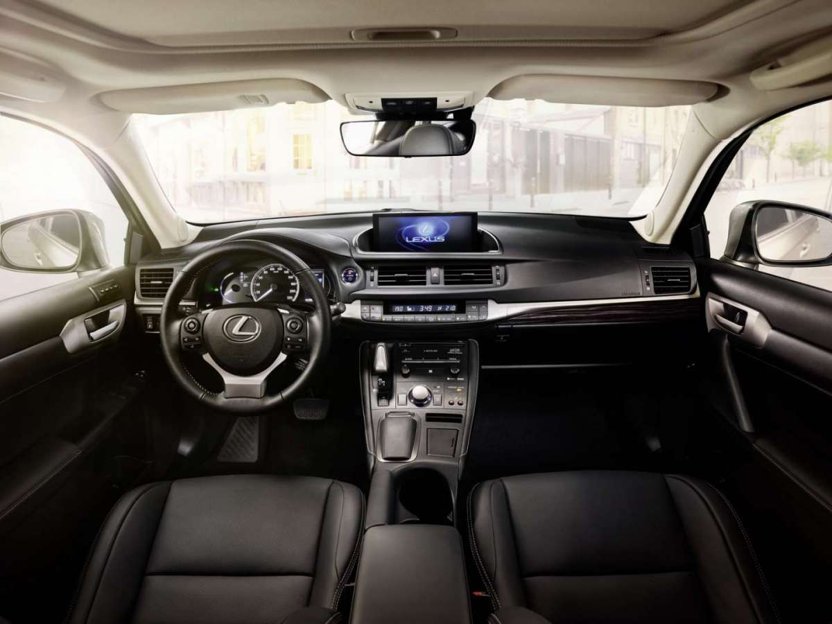 Abitacolo ed ambiente interno Lexus