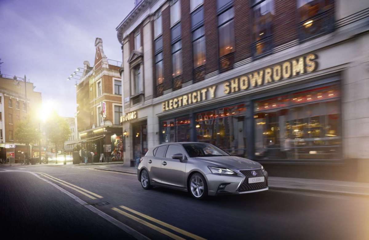 Muso Lexus CT 200h 2018 facelift