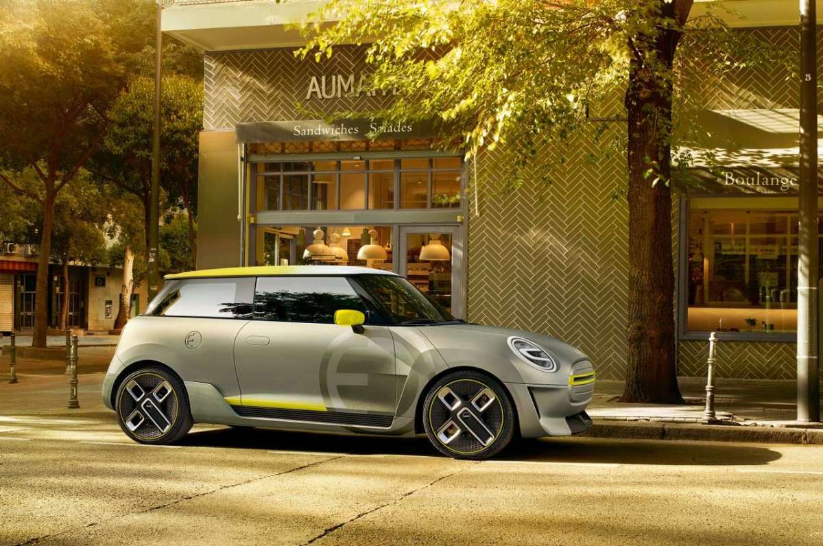 Mini Electric Concept fiancata
