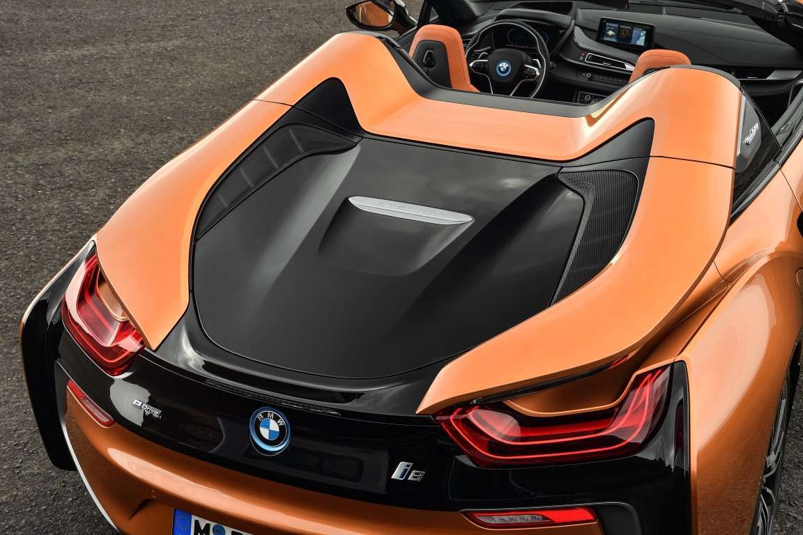 BMW i8 Roadster 2018, autonomia di marcia