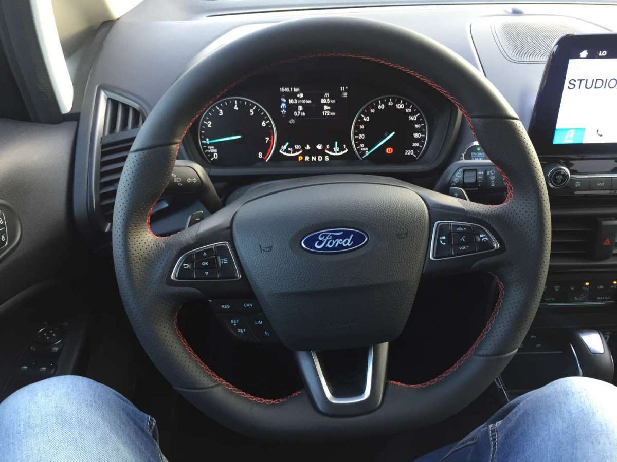 Nuova Ford EcoSport ST Line, posizione di guida