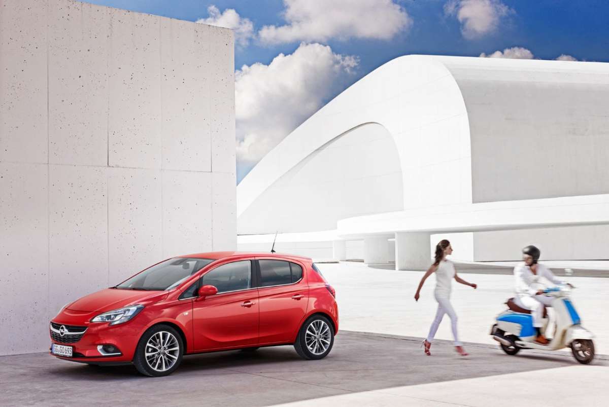 Fiancata della nuova Opel Corsa 2018