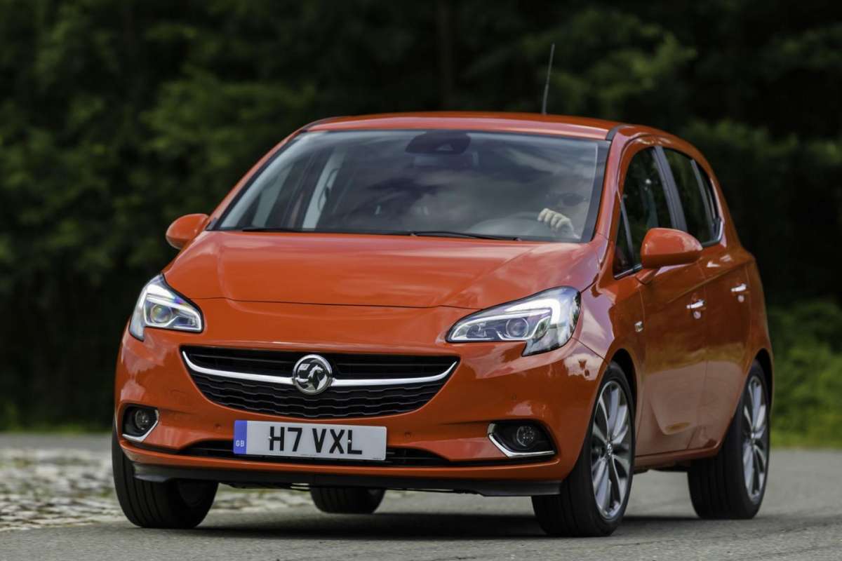Nuovi gruppi ottici della tedesca Opel Corsa