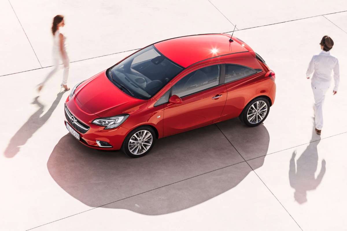 Opel Corsa 2018 vista dall'alto