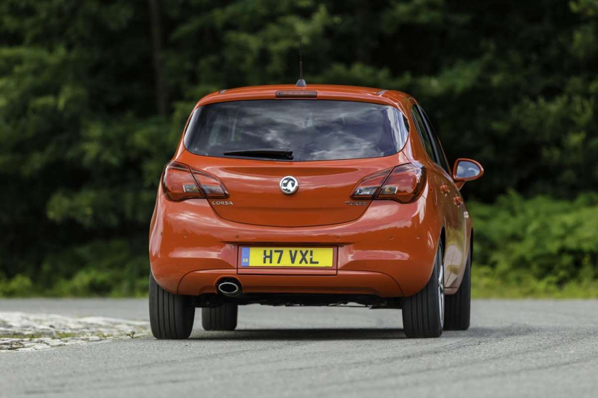 Vista da dietro nuova Opel Corsa 2018