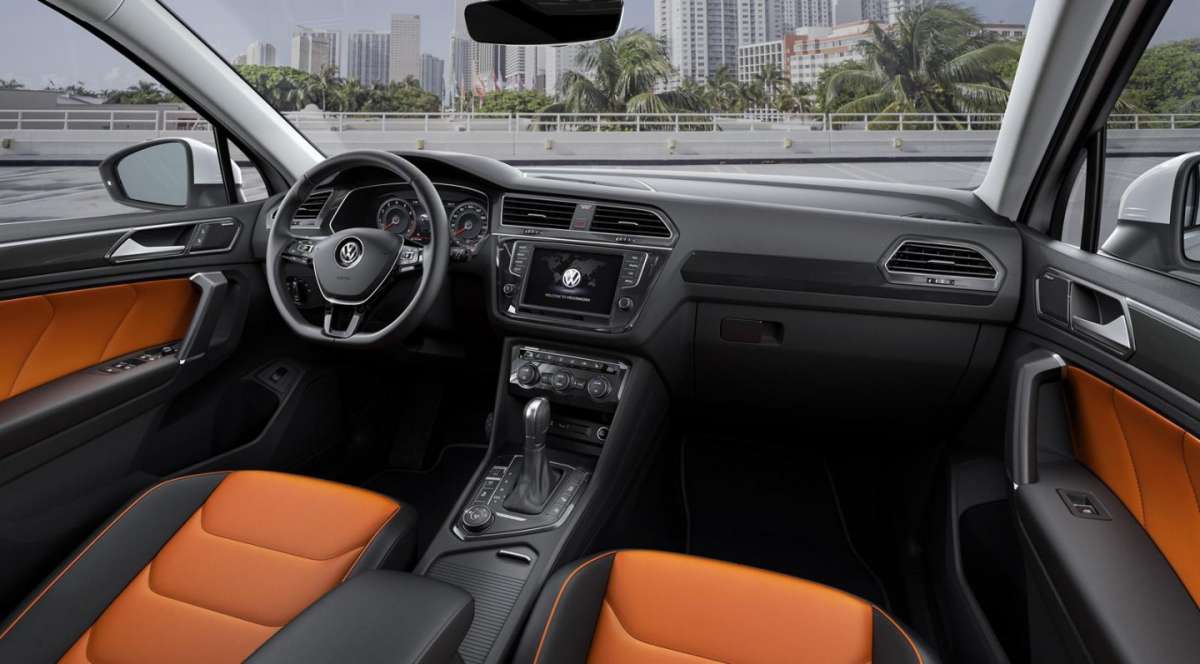 Volkswagen Tiguan 2018 abitacolo