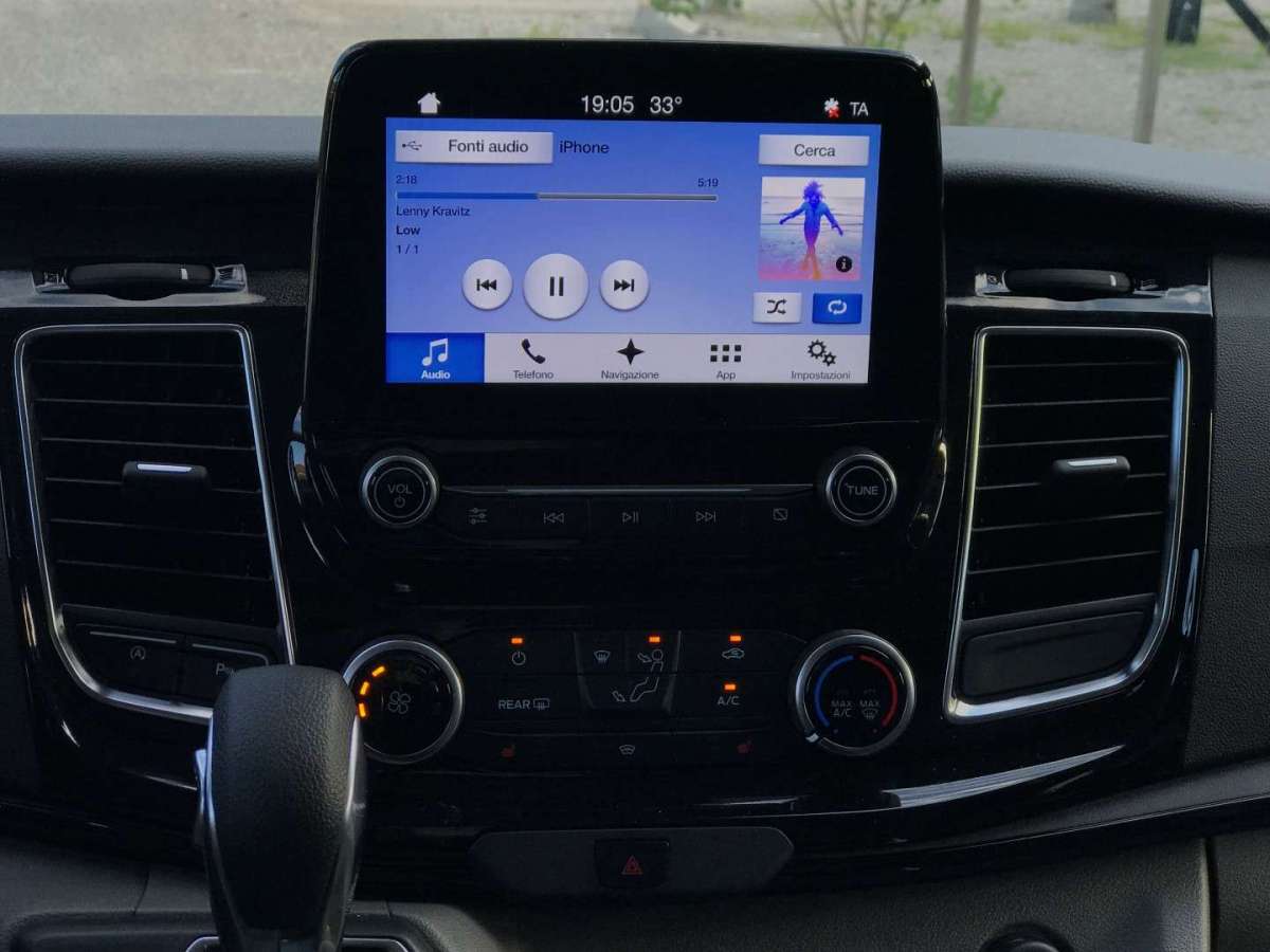 Ford Tourneo Custom 2018 infotainment SYNC III