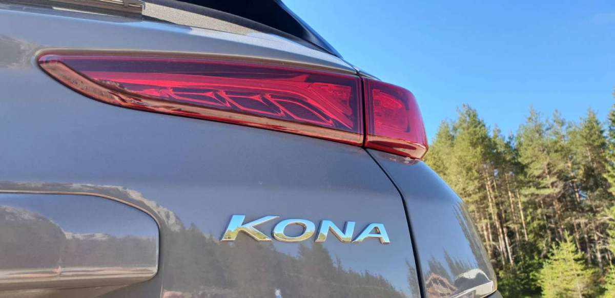 Hyundai Kona Electric stop