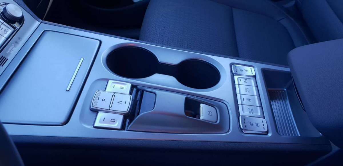 Hyundai Kona Electric tunnel centrale