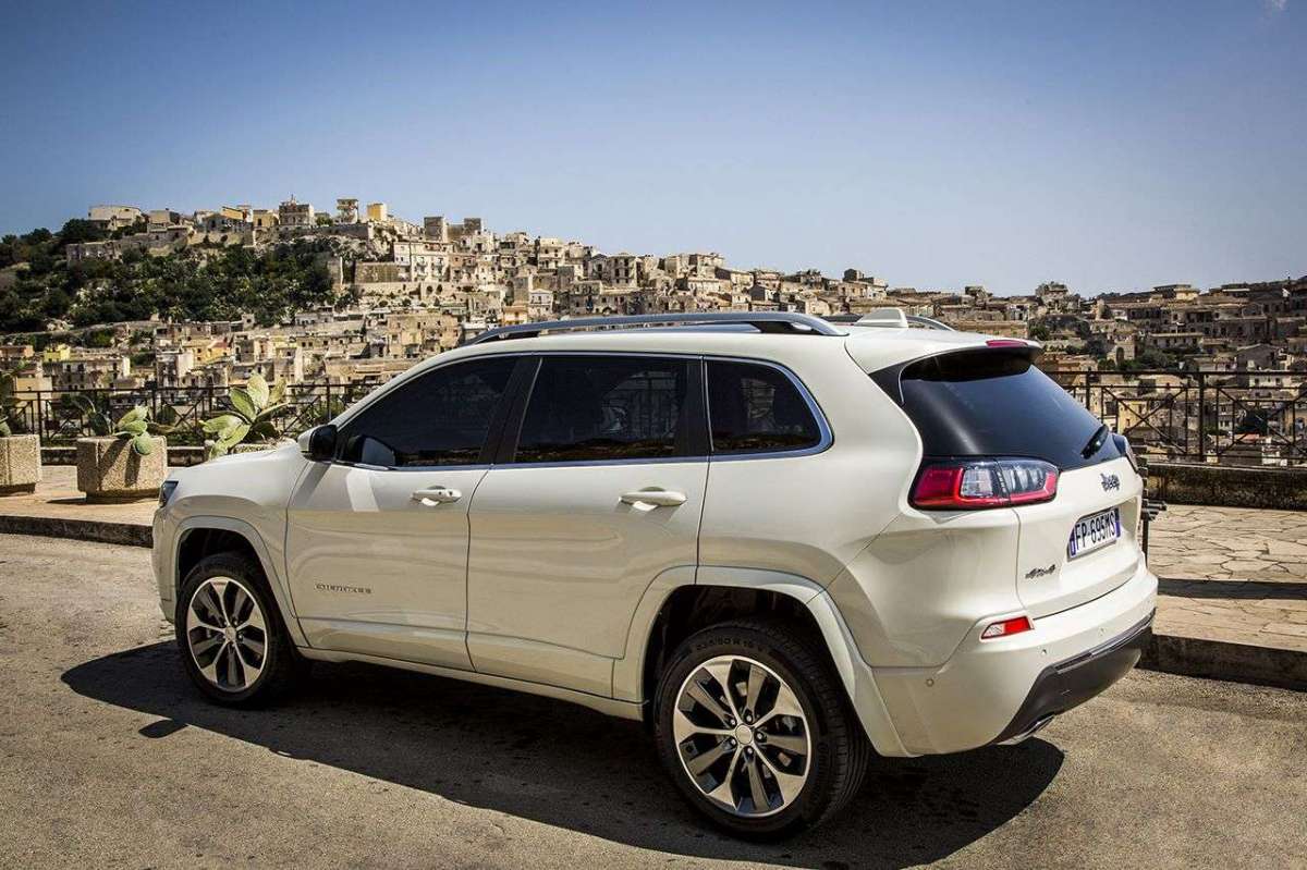 Motori Jeep Cherokee 2019